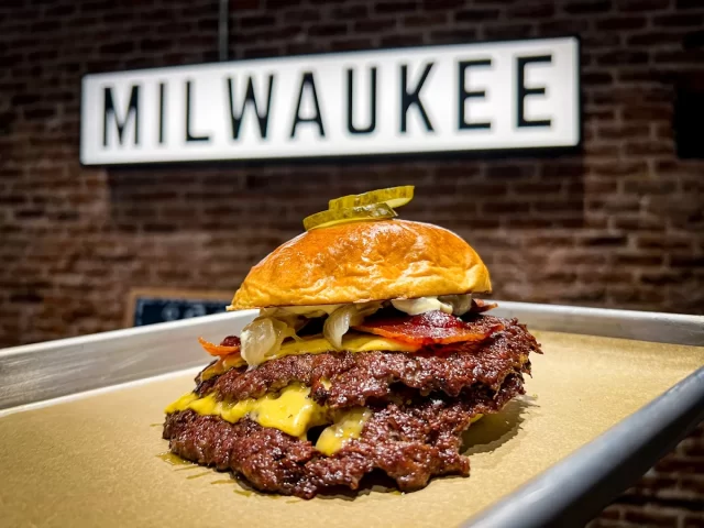 Milwaukee Burger es una hamburguesería de estilo americano ubicada en Madrid